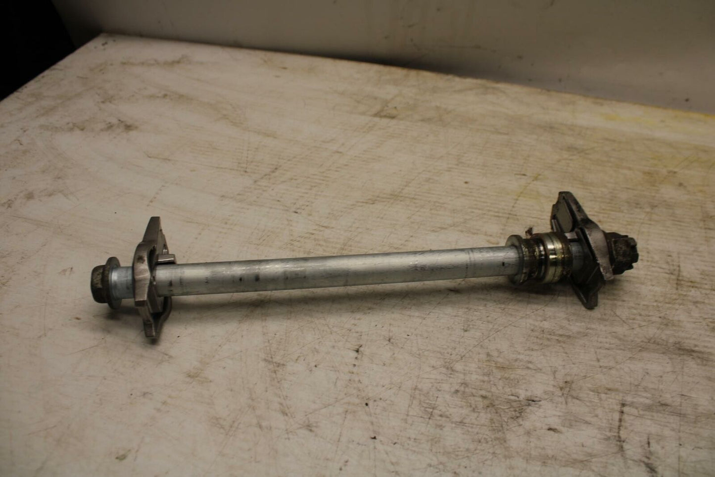 11-12 KAWASAKI NINJA 400 EX400 C REAR AXLE BACK WHEEL RIM PIVOT BOLT AXEL BB358