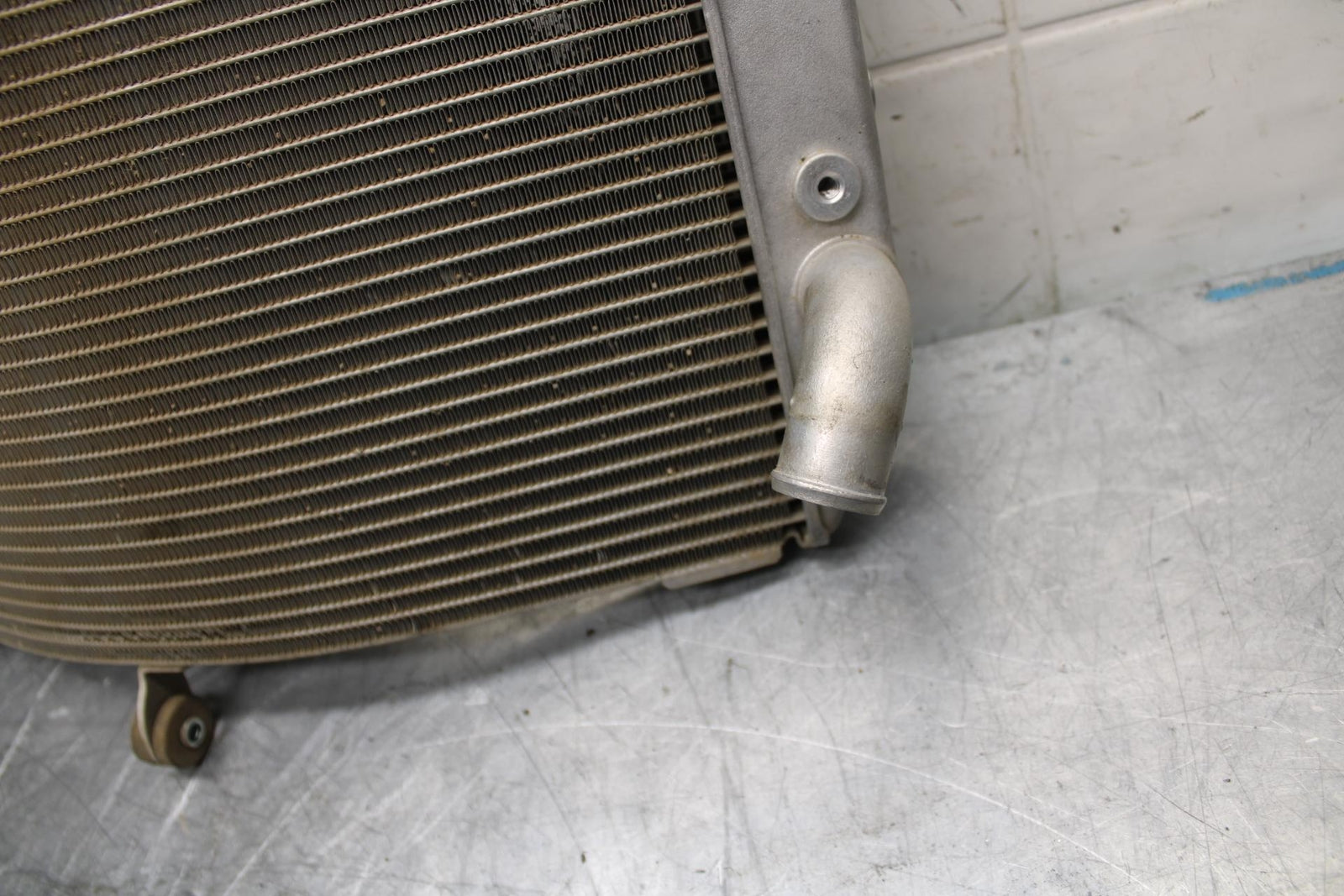 18 YAMAHA YZF R1  ENGINE RADIATOR MOTOR COOLER COOLING RADIATER BB473