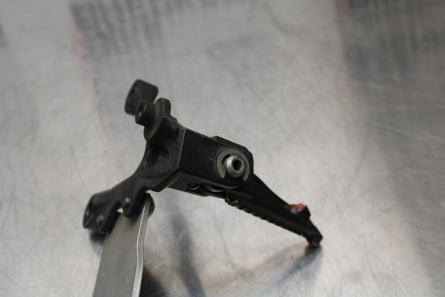 13-17 KAWASAKI NINJA ZX6R ZX636 ABS LEFT REARSET REAR SET DRIVER FOOT PEG BB143