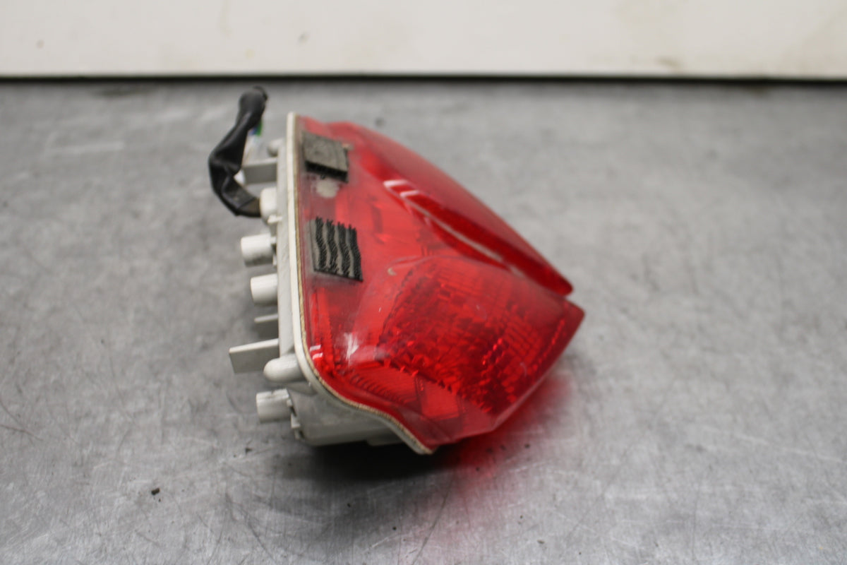 08-10 SUZUKI GSXR750 REAR TAIL TAILLIGHT BACK BRAKE LIGHT BB119