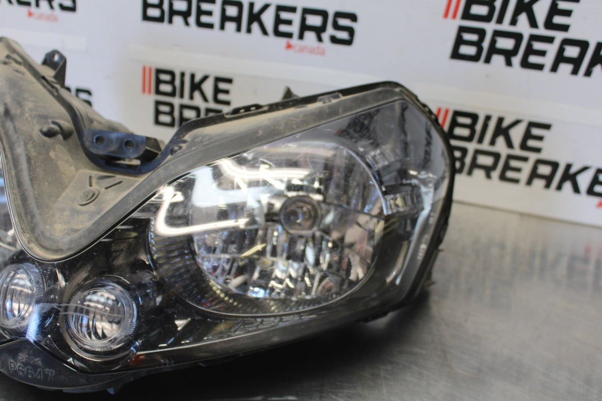 09 KAWASAKI CONCOURS 14 ZG1400B FRONT HEADLIGHT HEAD LIGHT LAMP BB875