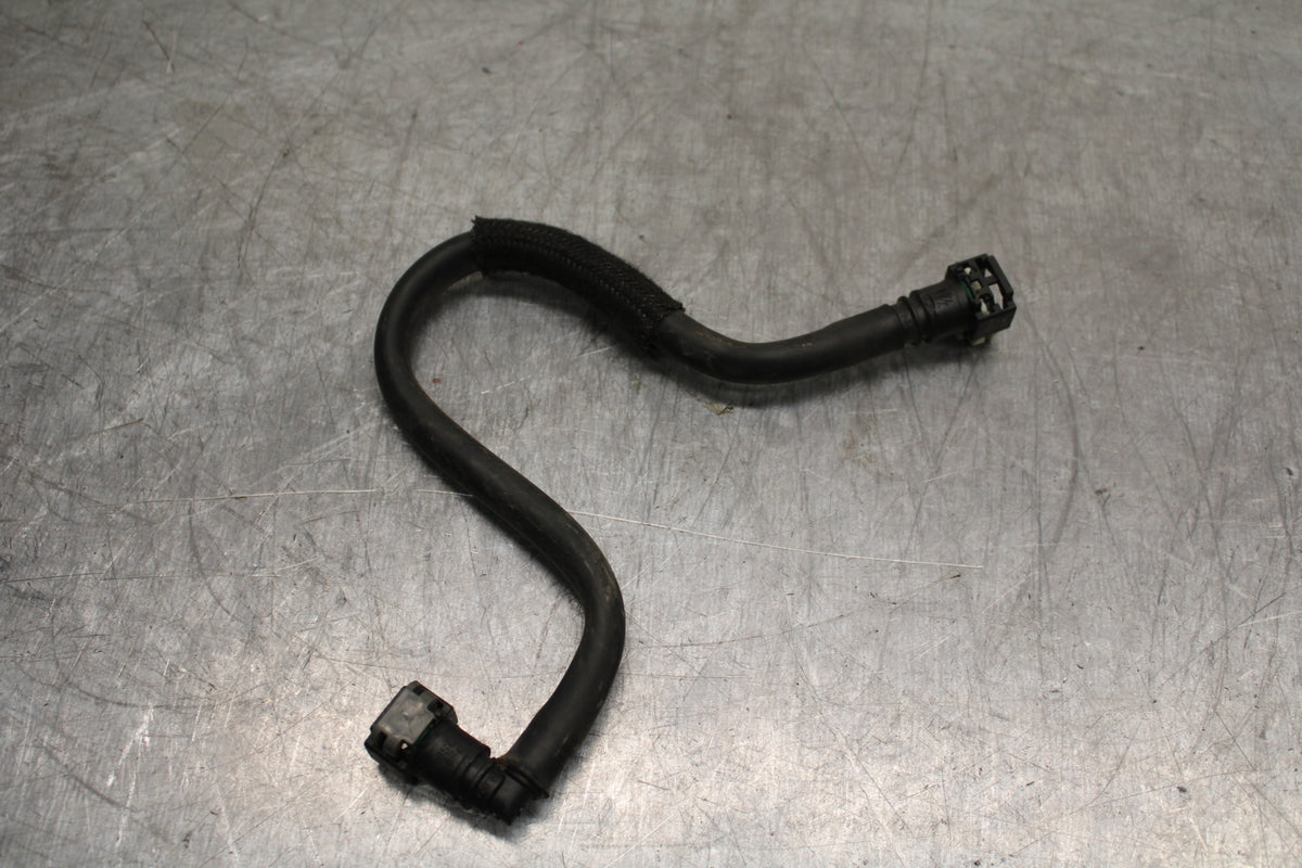 22-24 YAMAHA XSR900 FUEL HOSE GAS LINE TUBE PIPE BB710