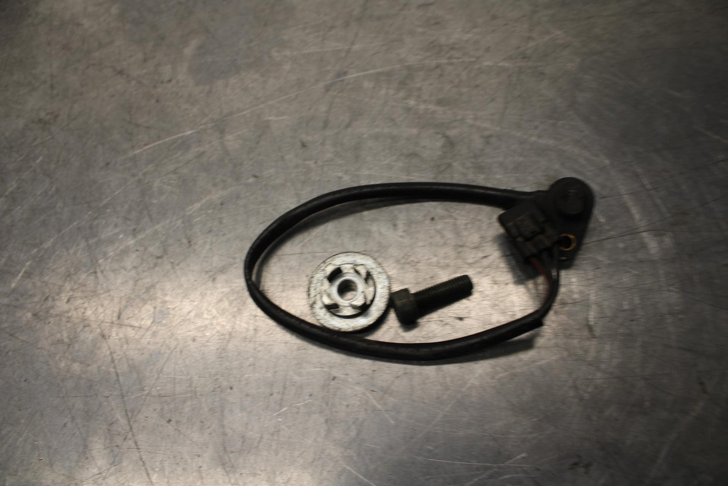 01 SUZUKI GSXR1000 SPEED SPEEDOMETER SENSOR 34990-35F00 BB100