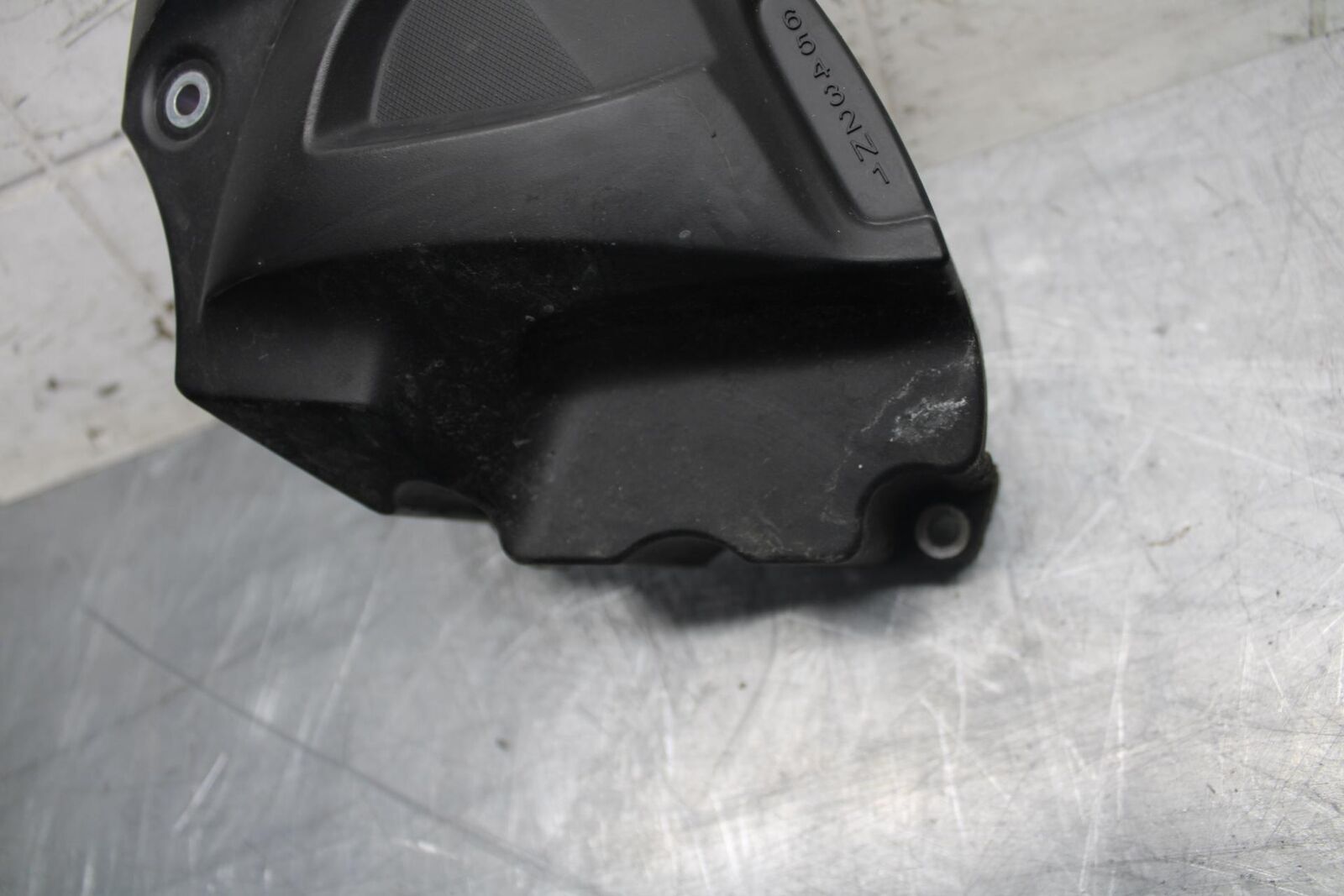 2017 Suzuki SV650X SV650AL7 ABS ENGINE SPROCKET COVER BB512