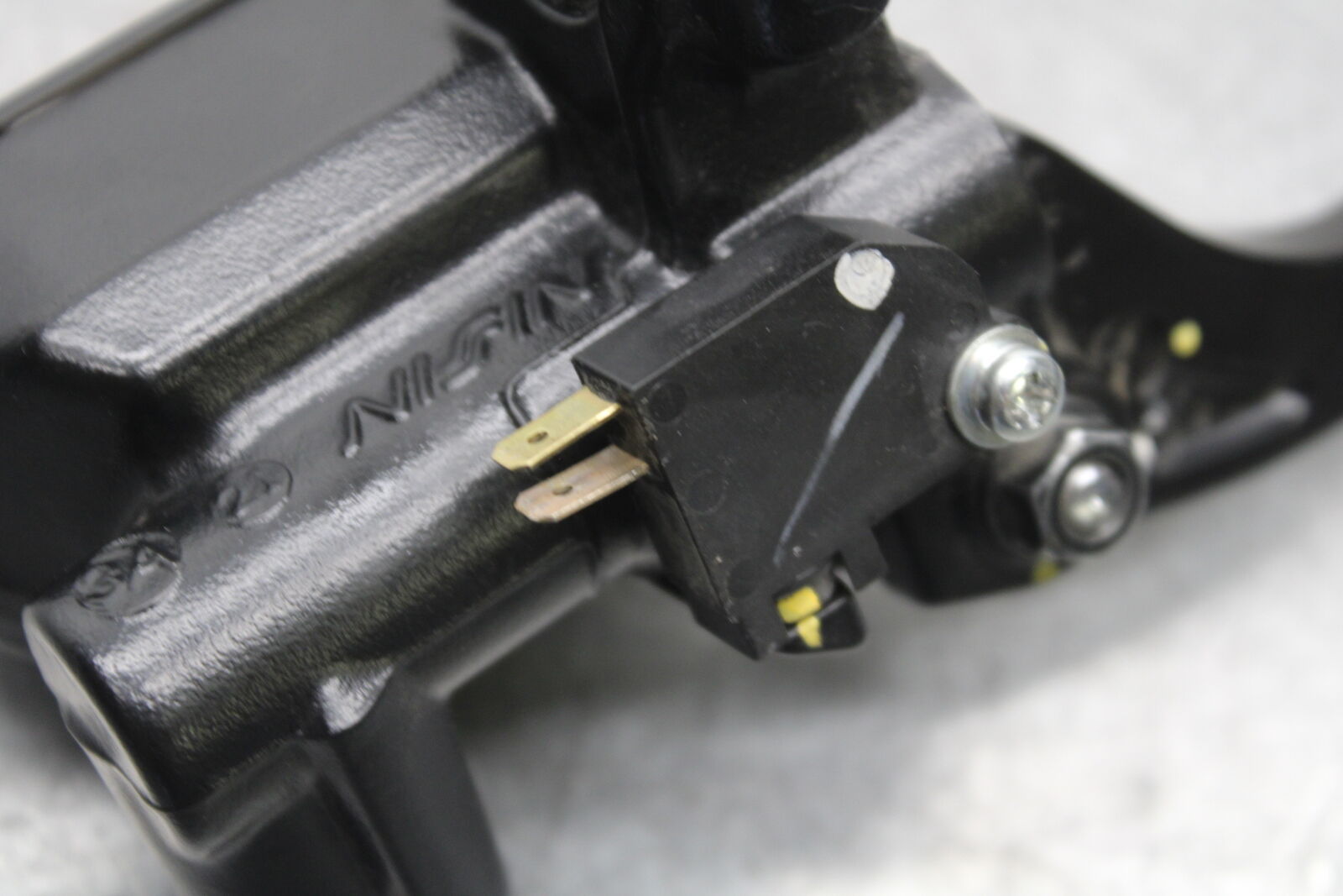 18-23 KAWASAKI NINJA 400 FRONT BRAKE MASTER CYLINDER w/ LEVER BB660