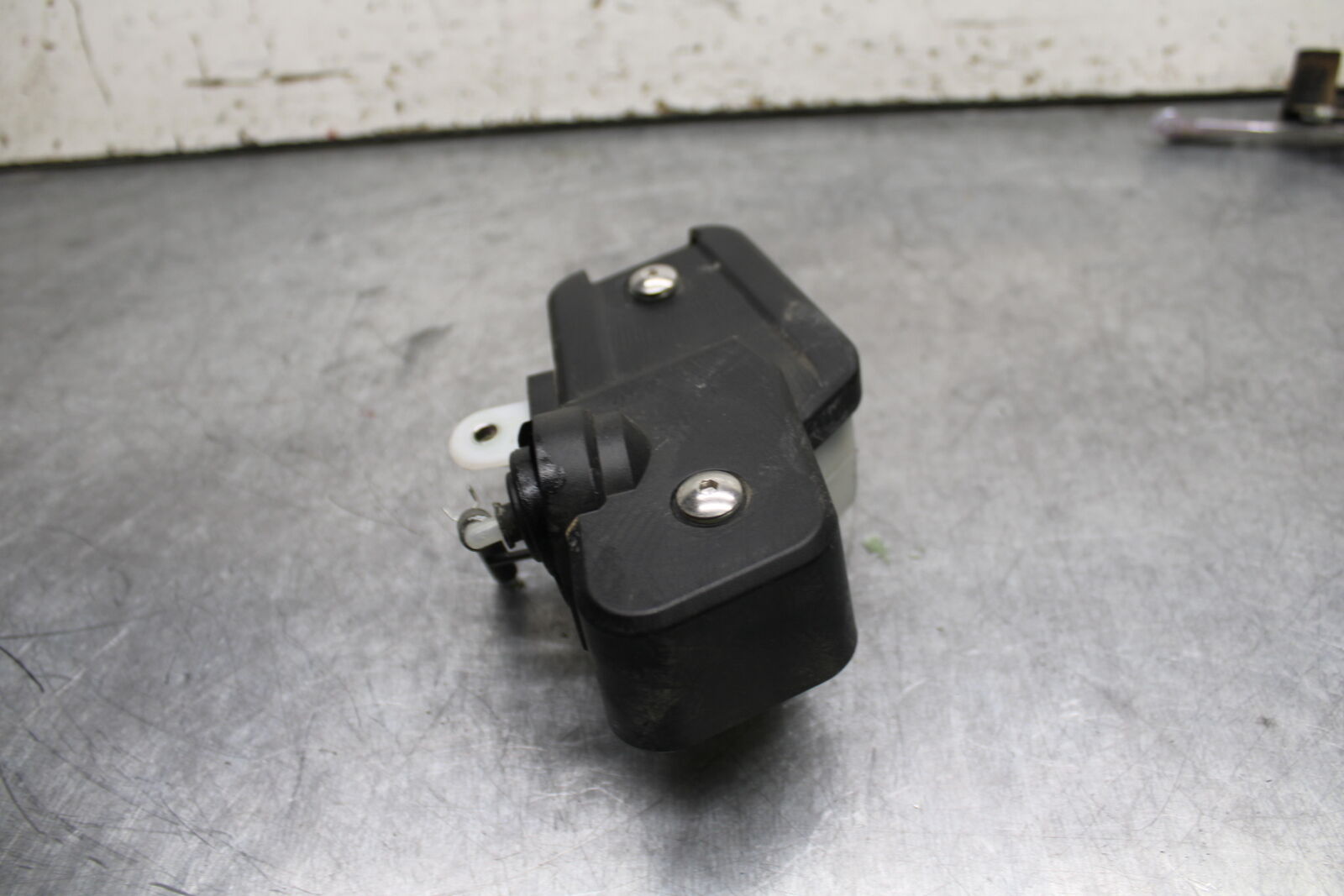 19-24 YAMAHA R3 COOLANT WATER TANK RESERVOIR BOTTLE BB736