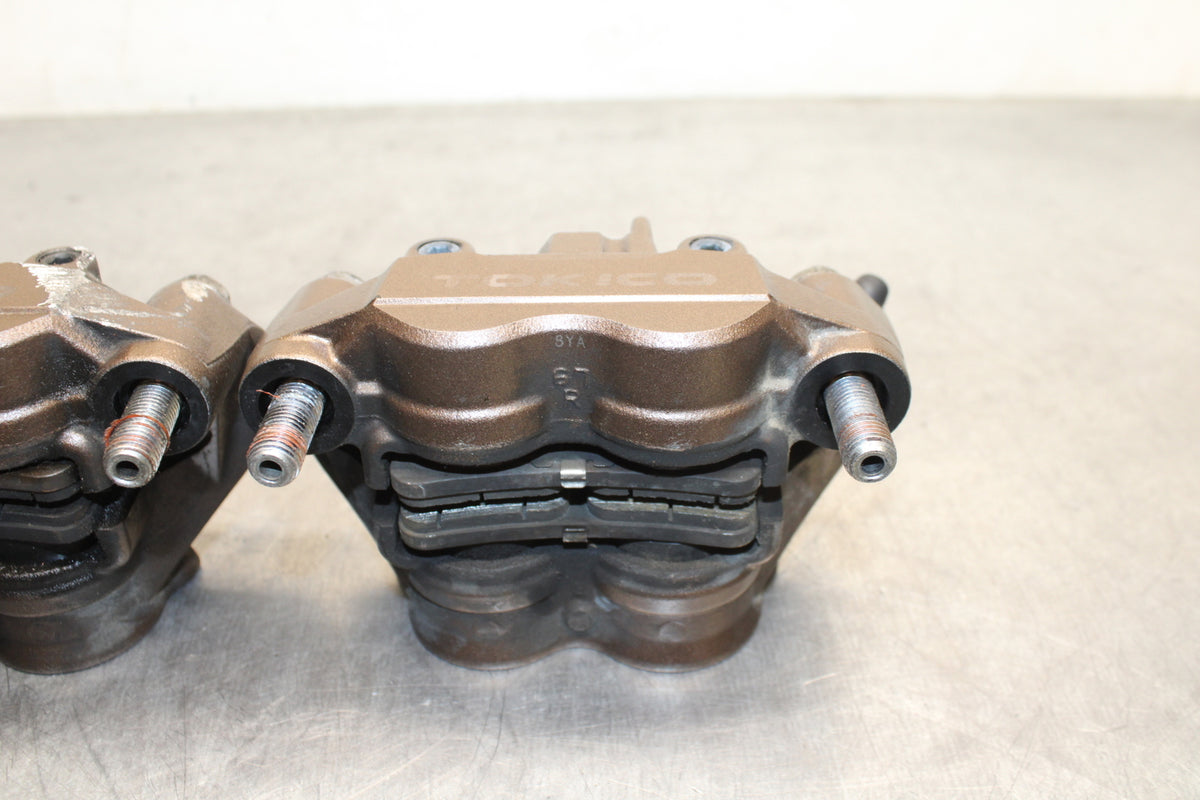 09 HONDA CBR600RR RIGHT LEFT FRONT BRAKE CALIPER SET PAIR CALIPERS BB760