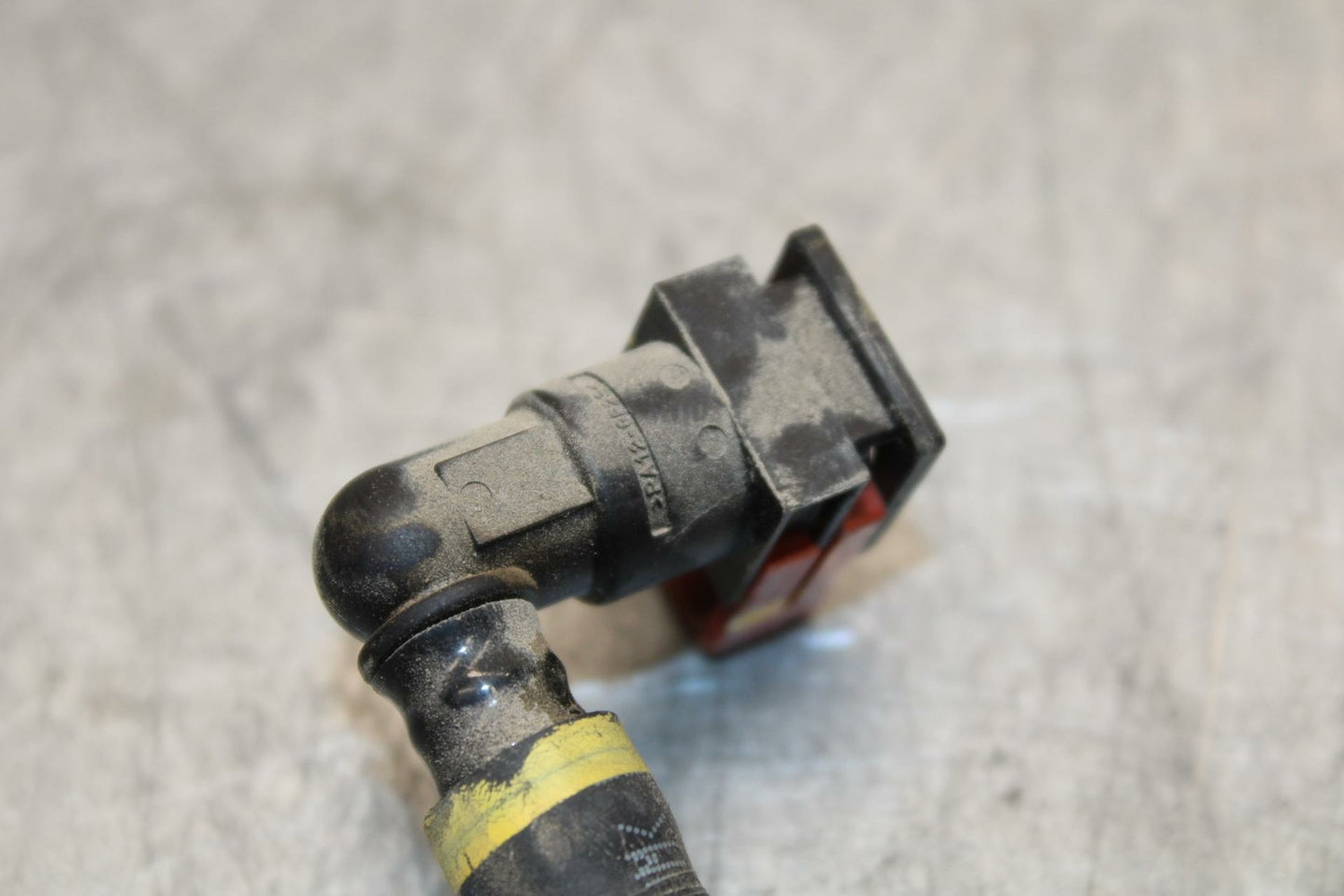 19-20 KAWASAKI NINJA ZX6R FUEL HOSE GAS LINE TUBE PIPE BB419