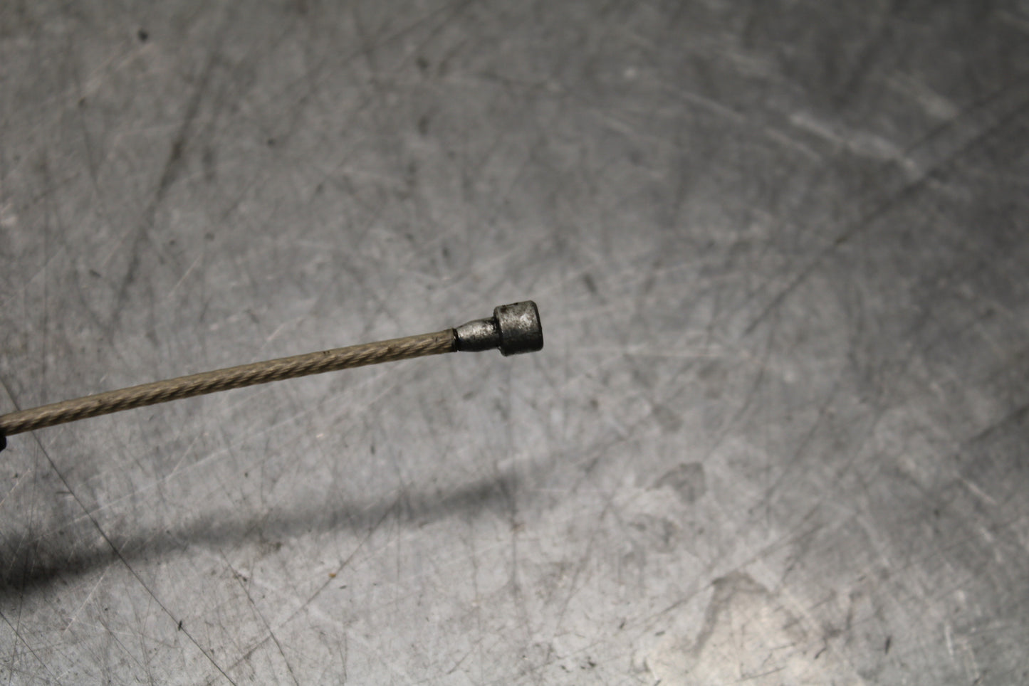 04-05 YAMAHA YZF R1 CLUTCH CABLE LINE BB131