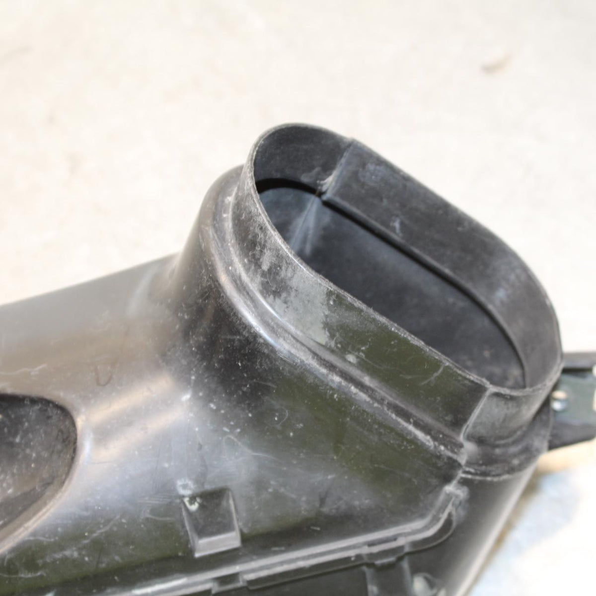 06-07 SUZUKI GSXR750 RIGHT LEFT AIR INTAKE DUCTS BB645