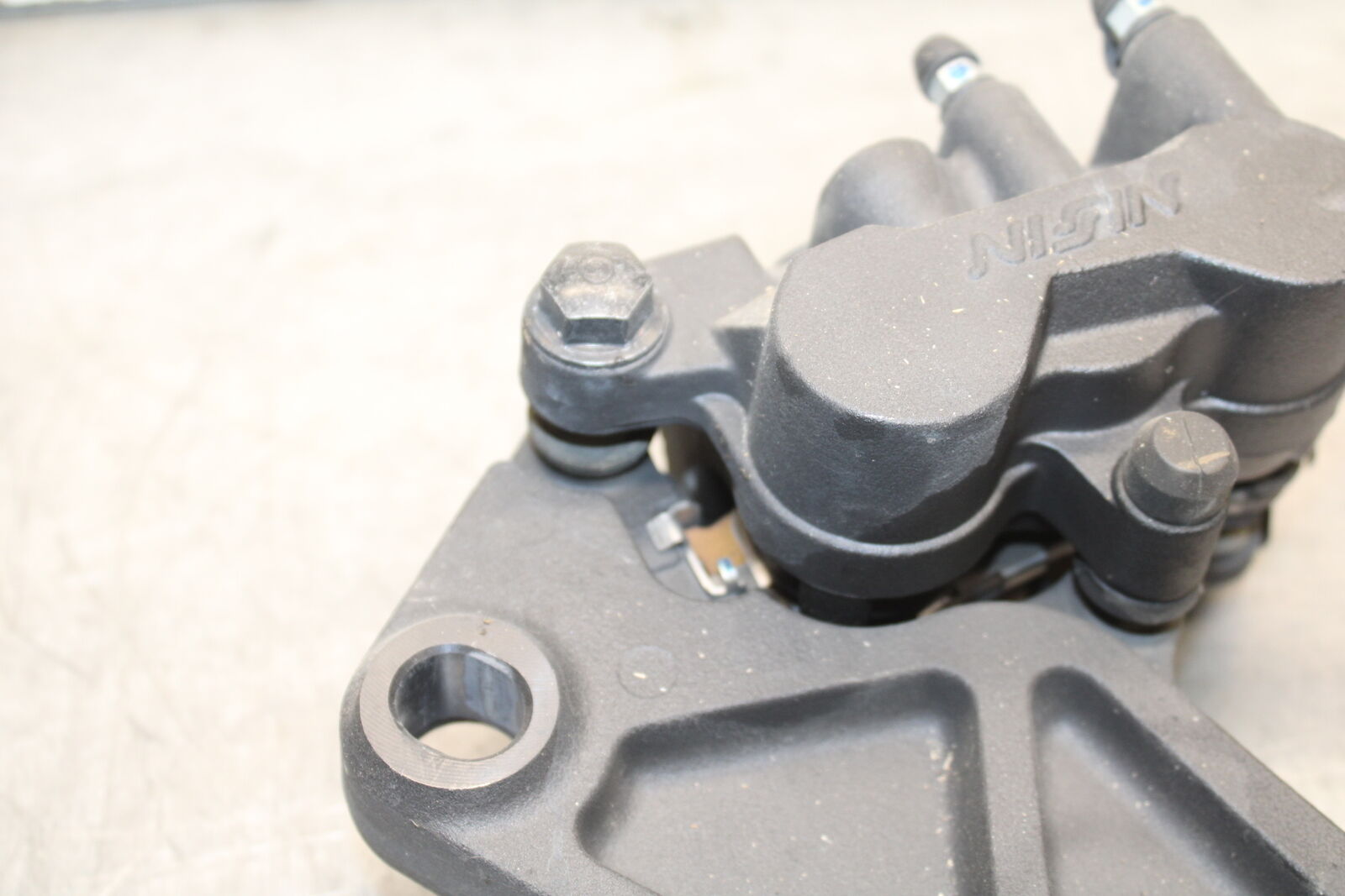 14 HONDA CTX1300A REAR BACK BRAKE CALIPER W MOUNT BRACKET BB732