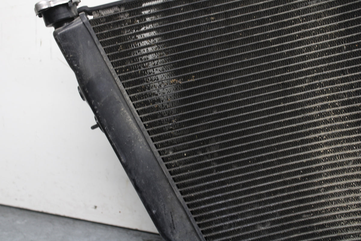 08-10 SUZUKI GSXR 600 ENGINE RADIATOR MOTOR COOLER COOLING RADIATER BB753