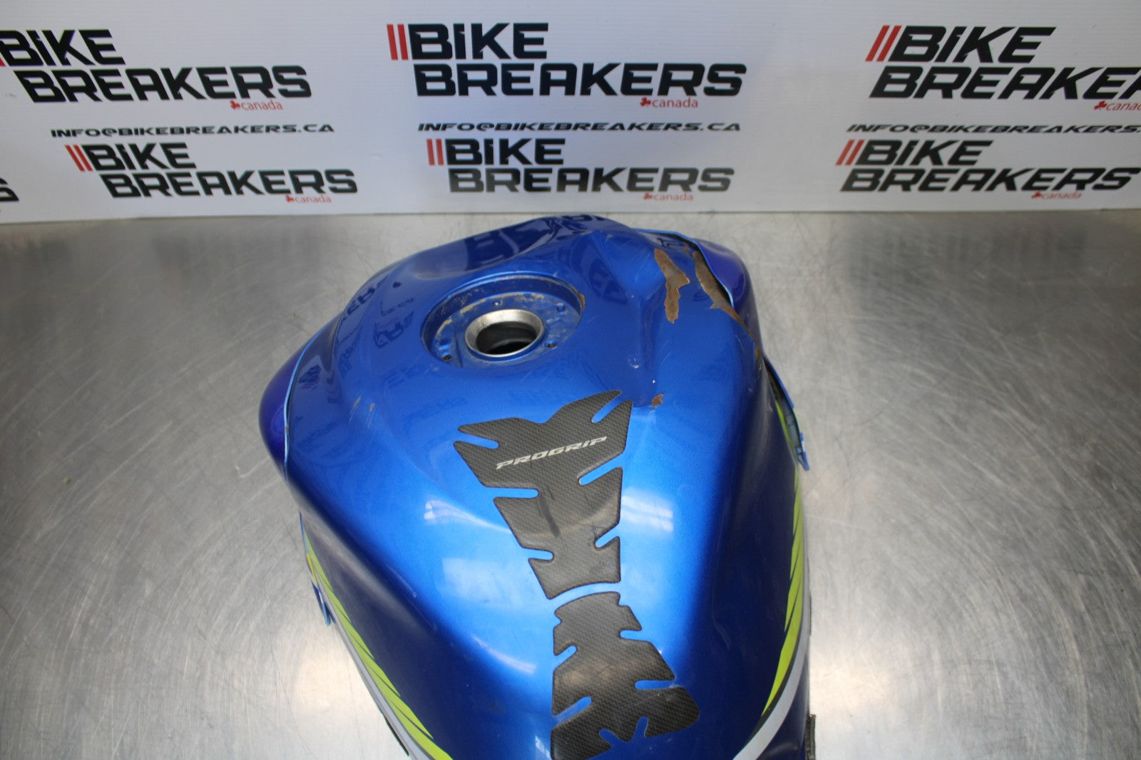 11-22 SUZUKI GSXR 600  GAS TANK FUEL CELL PETROL RESERVOIR BB193