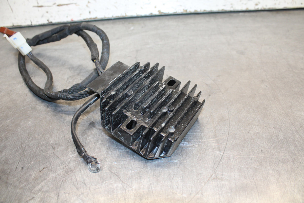 17-24 KTM 390 DUKE RECTIFIER VOLTAGE REGULATOR BB734