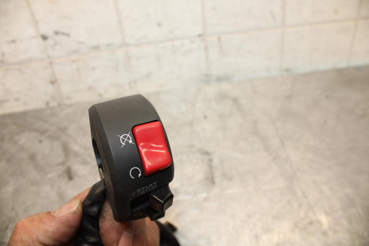 2009 Kawasaki Ninja ZX6R ZX600R RIGHT CLIP ON HANDLE KILL OFF START SWITCH BB44