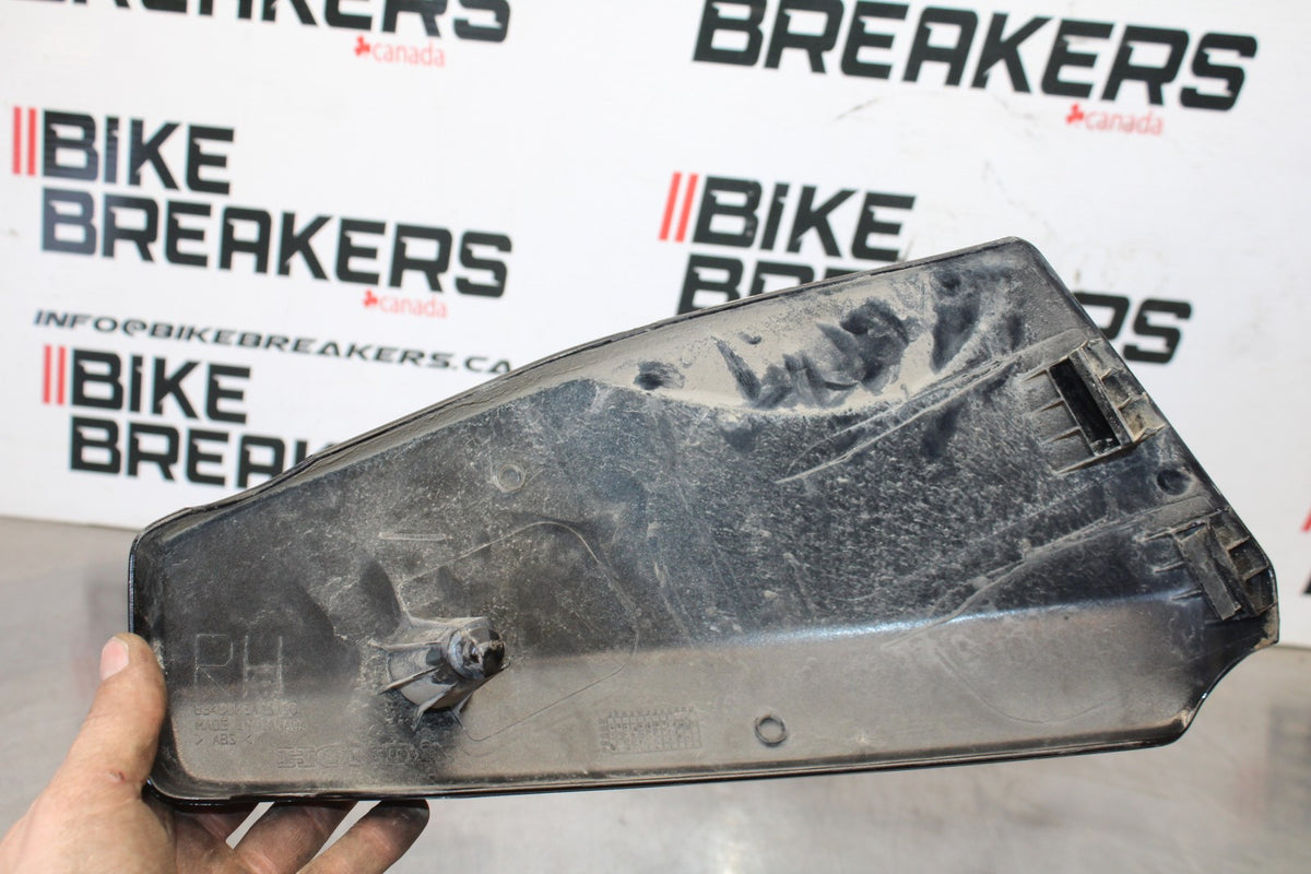 03-08 HONDA VTX1300C RIGHT SIDE COVER PANEL COWL FAIRING BB868