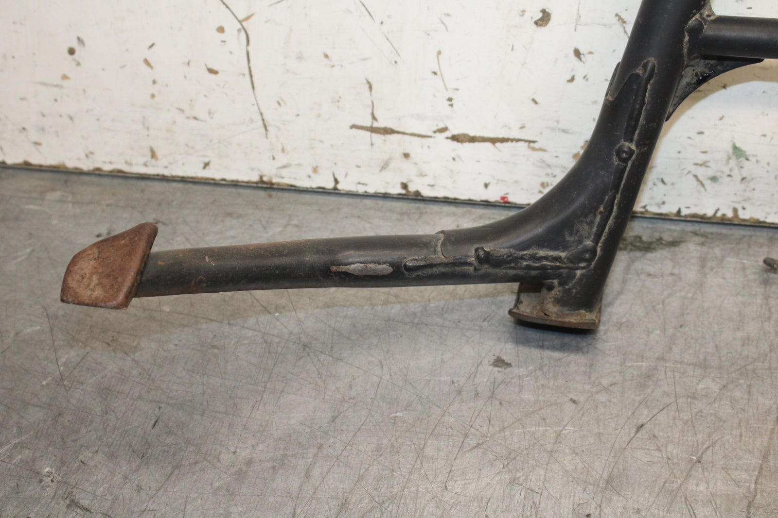 79-82 HONDA CB650 CENTER MAIN STAND BB107