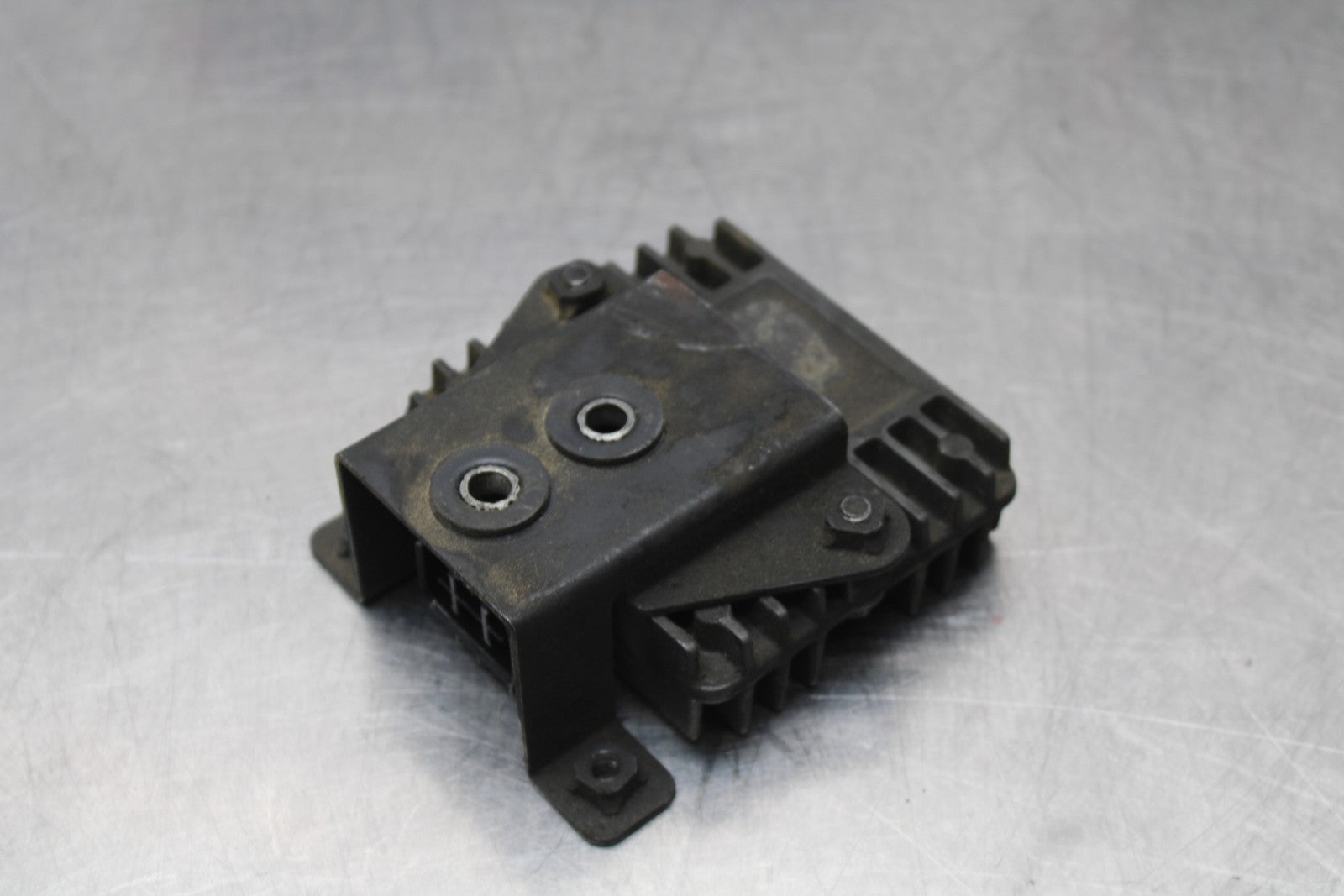 08 KAWASAKI VULCAN 900 RECTIFIER VOLTAGE REGULATOR & COVER BB184