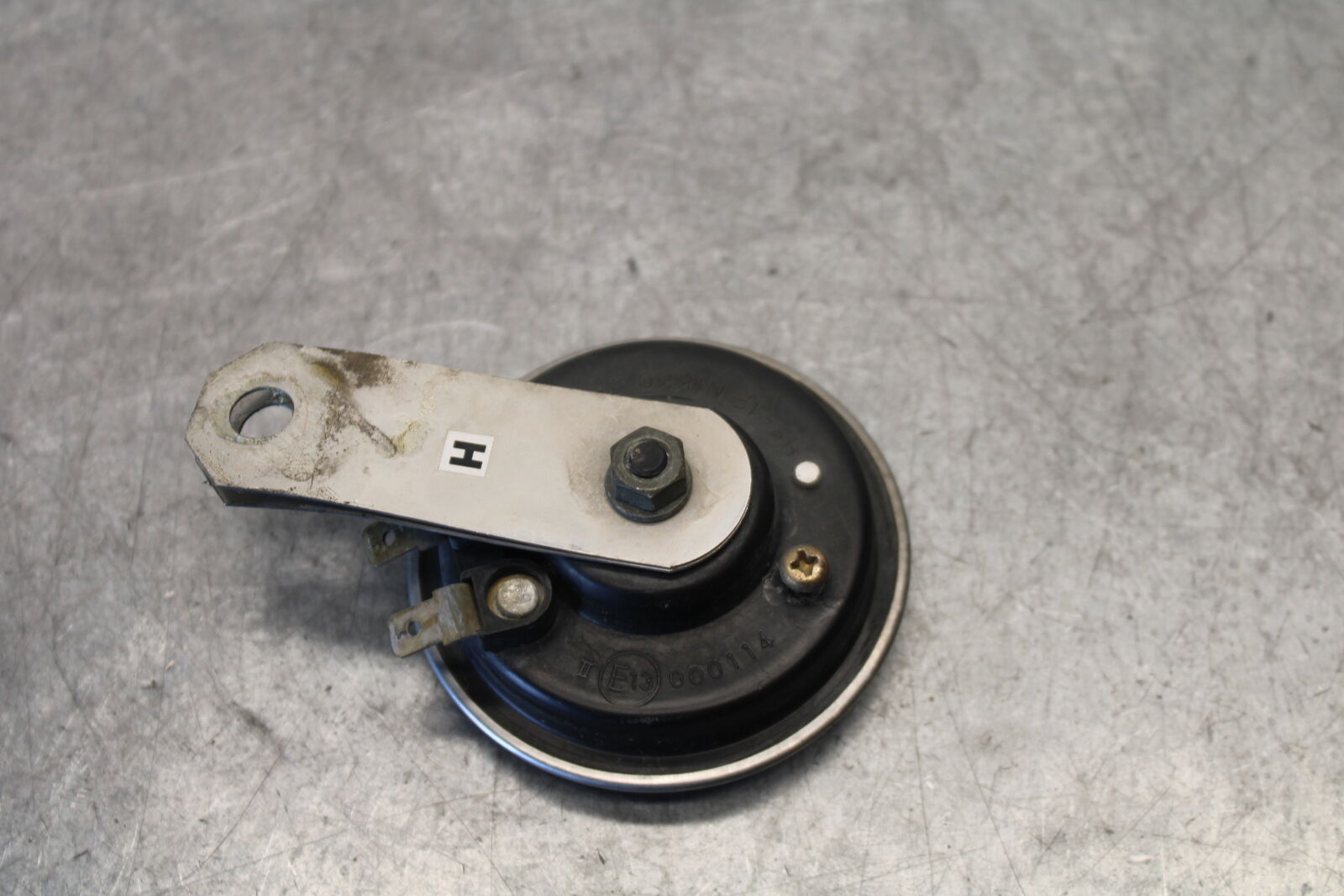 05-06 SUZUKI GSXR1000 HORN SIGNAL 38501-23E11 BB663