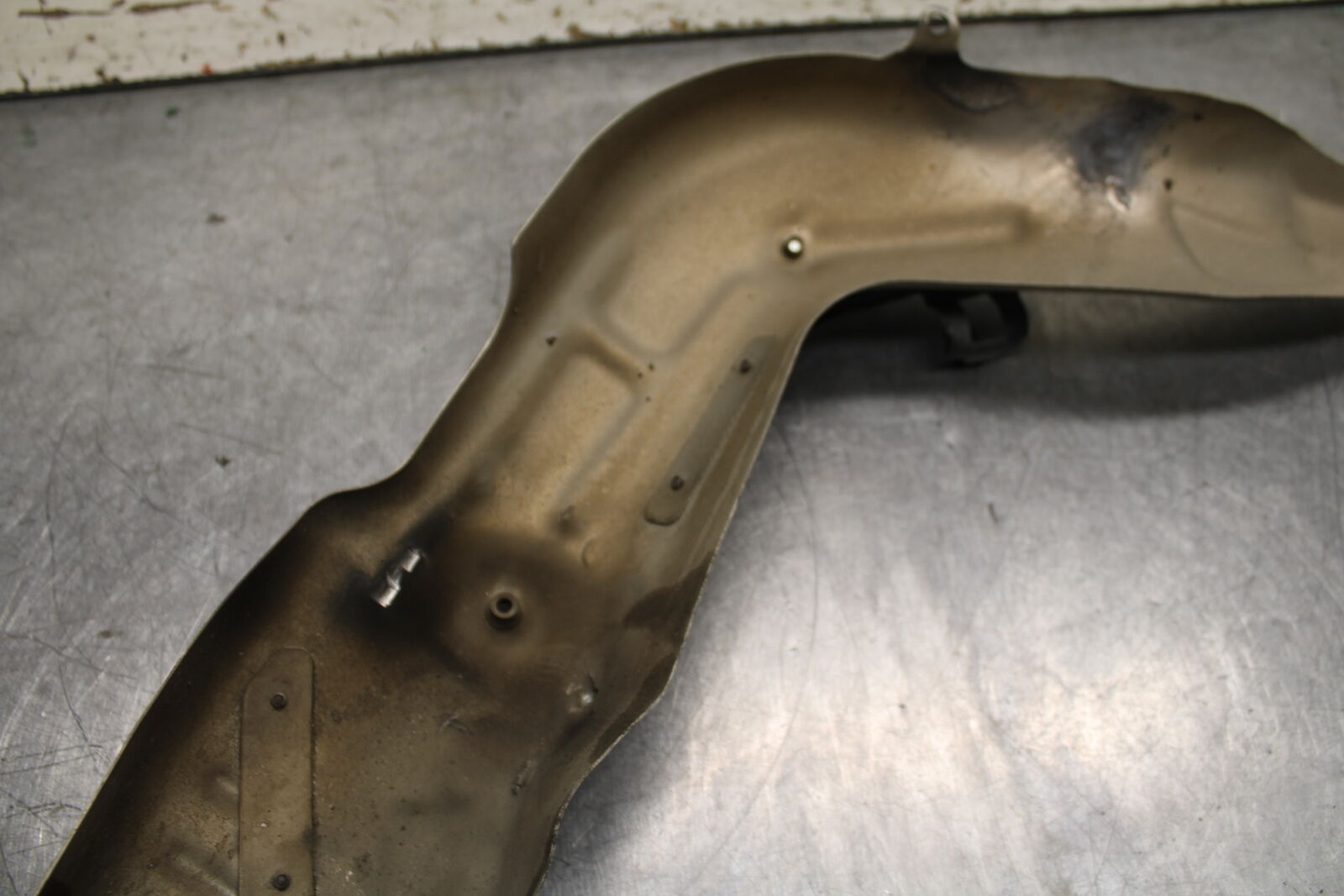 05-06 HONDA CBR600RR REAR BACK MUFFLER EXHAUST PIPE COVER HEAT SHIELD  BB739