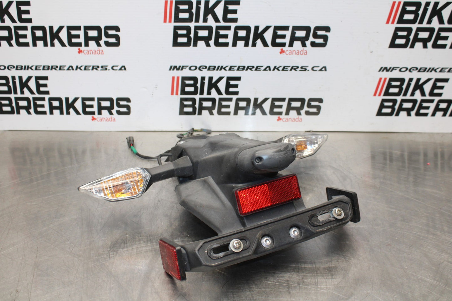 18-23 KAWASAKI NINJA 400 EX400 ABS REAR BACK FENDER MUD GUARD BB177