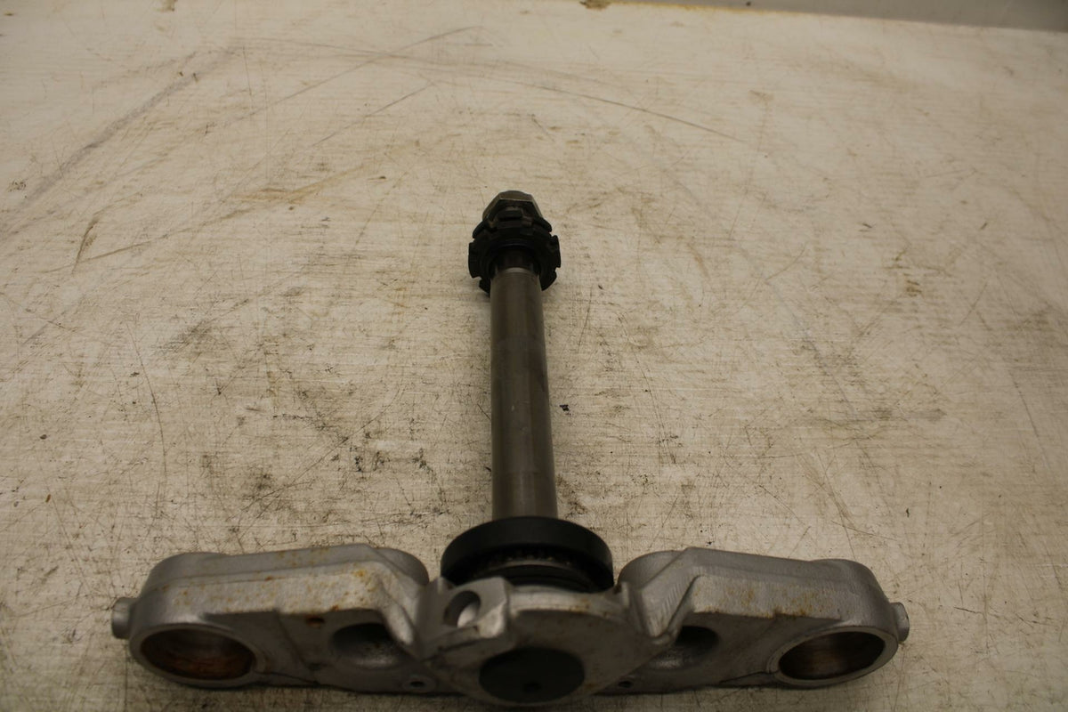 06-21 KAWASAKI VULCAN 900 FRONT FORKS CLAMP LOWER TRIPLE TREE STEM BB363