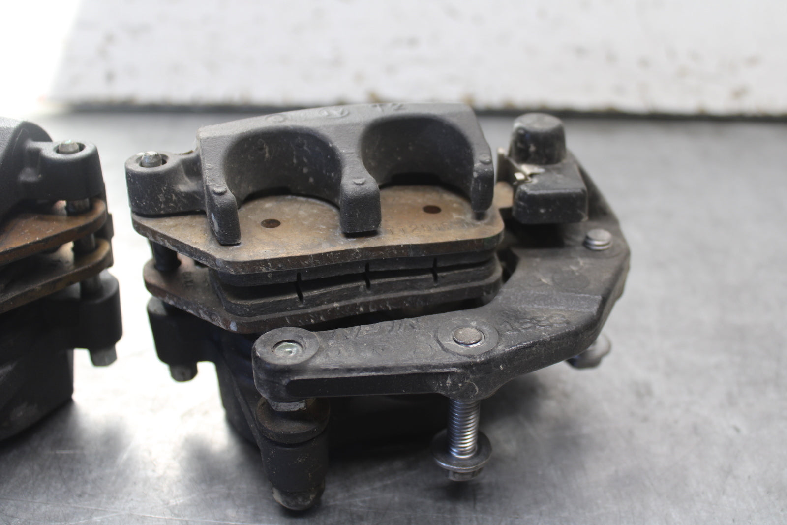 18-24 KAWASAKI NINJA 650 RIGHT LEFT FRONT BRAKE CALIPER SET PAIR CALIPERS BB725