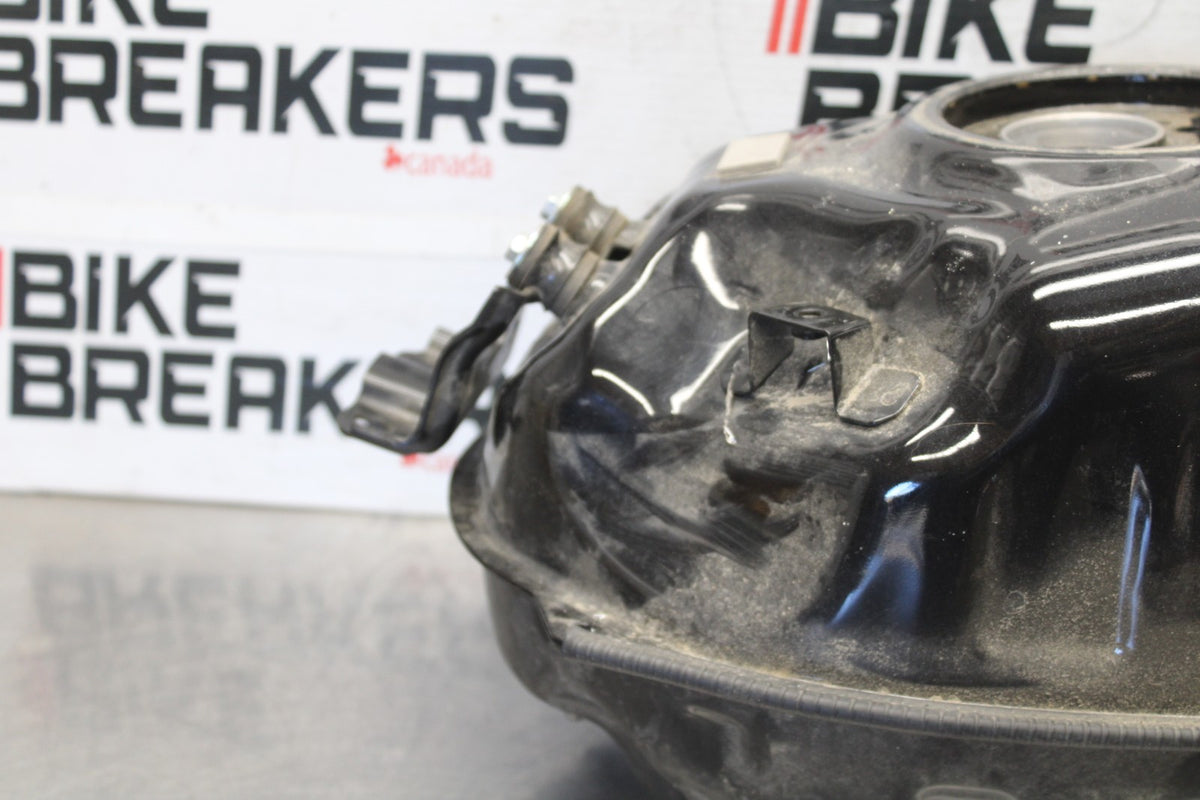19-24 YAMAHA R3 GAS TANK FUEL CELL PETROL RESERVOIR BB942