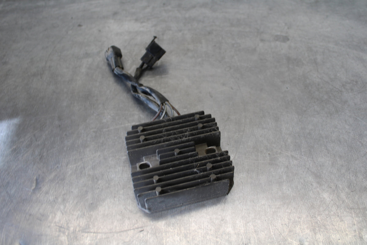 04 SUZUKI INTRUDER 800 RECTIFIER VOLTAGE REGULATOR BB758