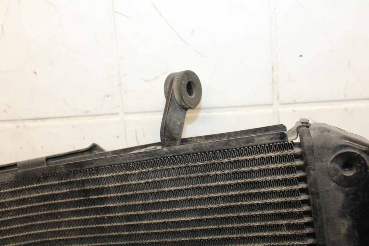 2012 Yamaha FZ8 ENGINE RADIATOR MOTOR COOLER COOLING RADIATER BB550