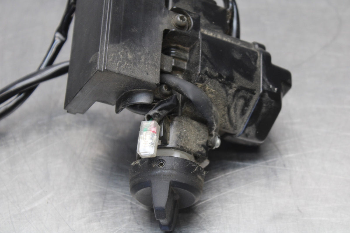 24-25 KAWASAKI NINJA 500 ABS IGNITION LOCK SEAT LOCK HELMET LOCK BB899