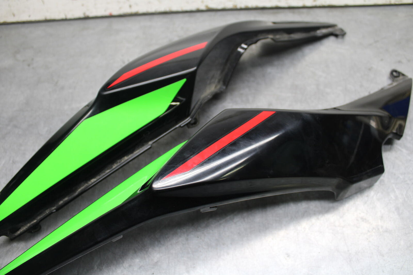 18-24 KAWASAKI NINJA 650 REAR BACK TAIL FAIRING COWL SHROUD SET  BB725