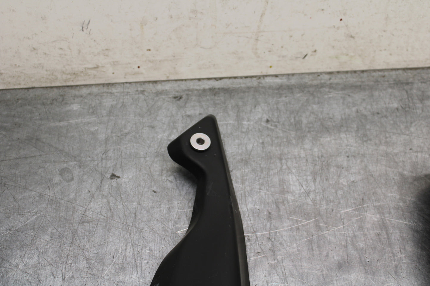 12-25 KAWASAKI NINJA ZX14R REAR MUFFLER EXHAUST PIPE COVER HEAT SHIELD BB757