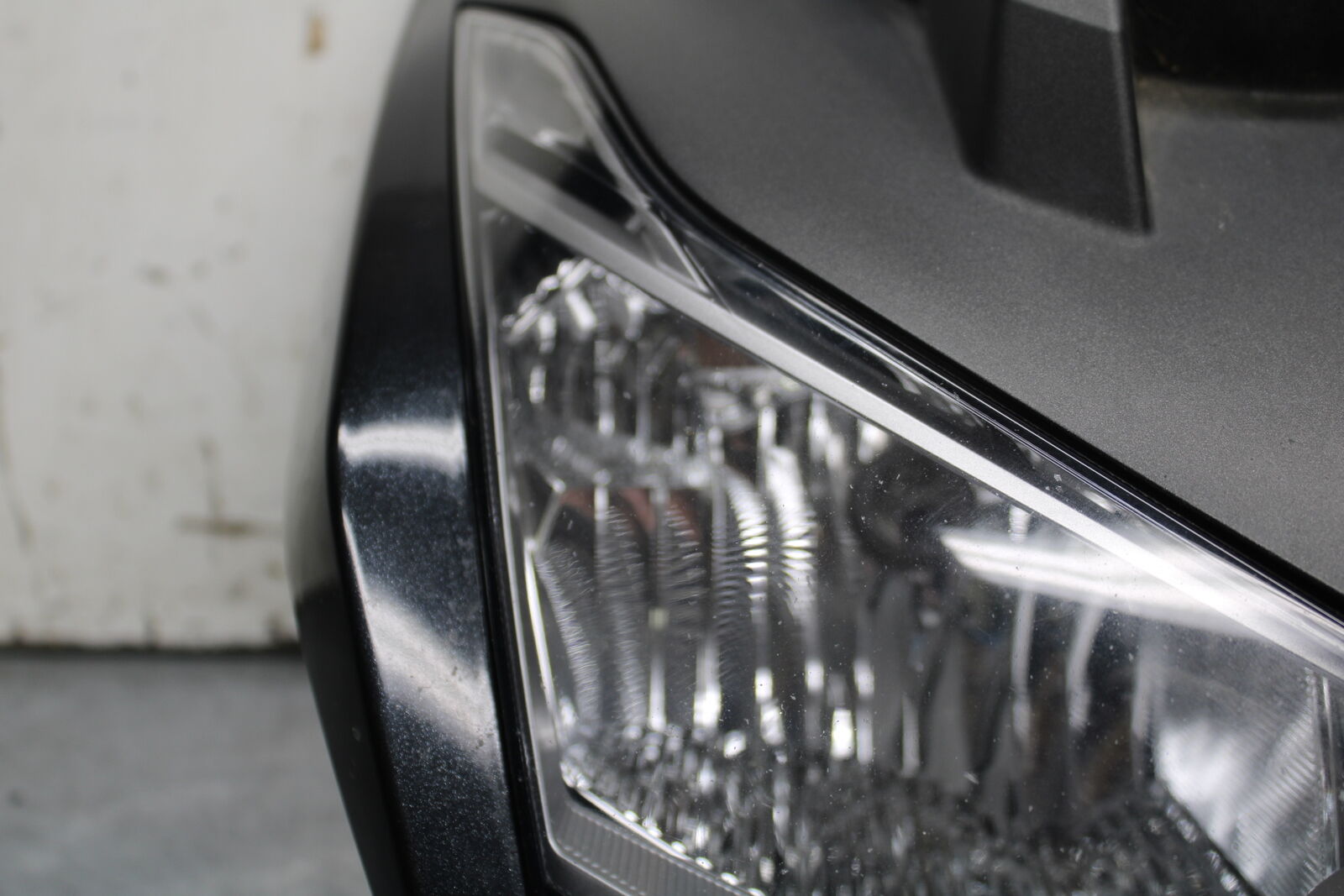 12-13 KAWASAKI Z1000 FRONT HEADLIGHT HEAD LIGHT LAMP BB743