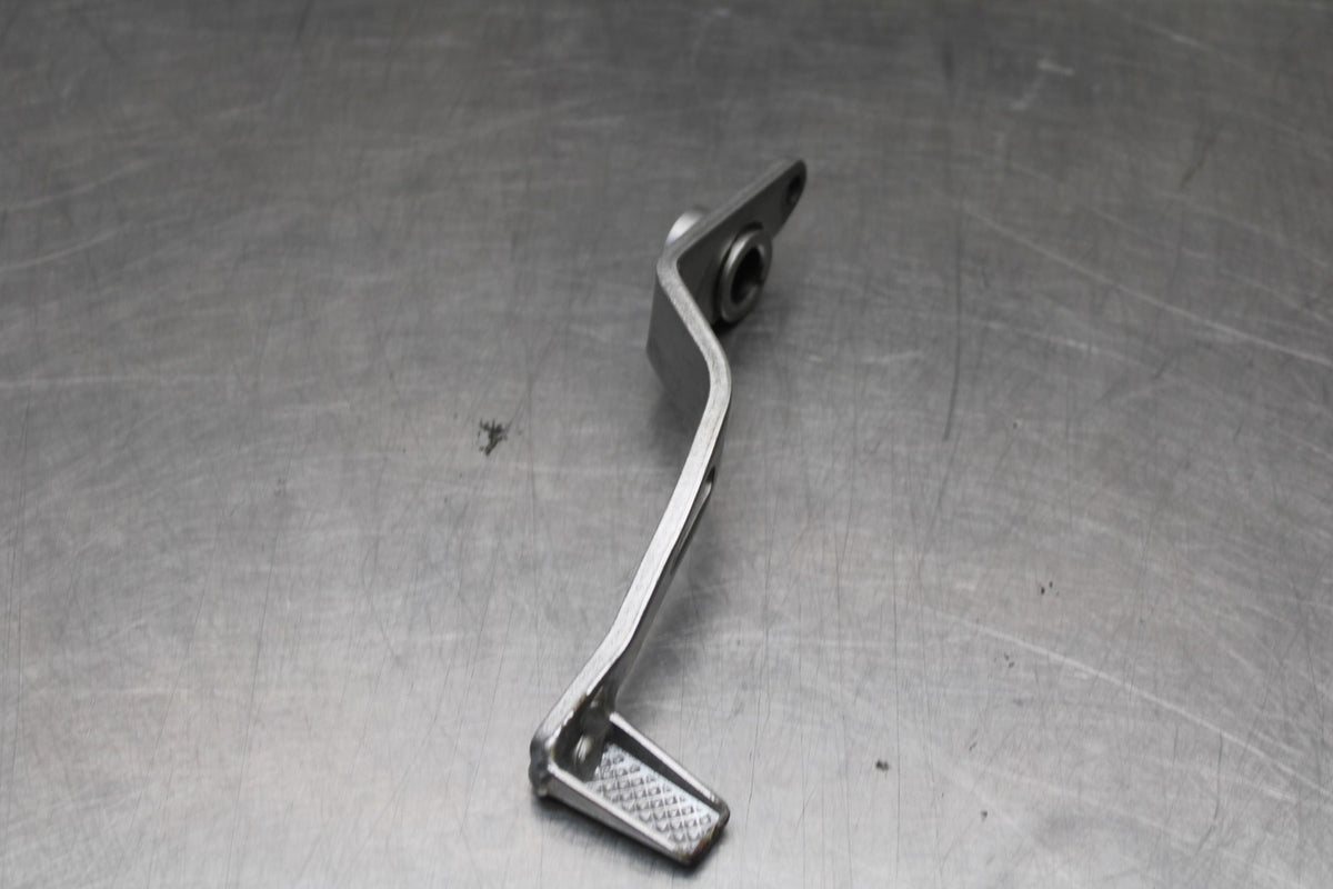 18-26 KAWASAKI Z400 RIGHT REAR BRAKE LEVER BB852