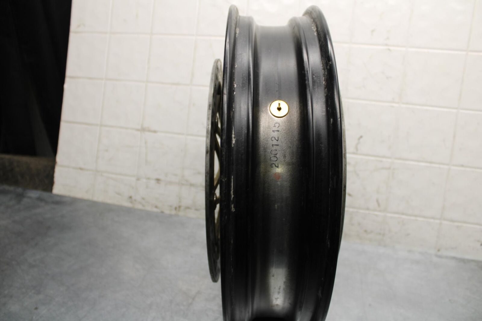 2000 Kawasaki Ninja ZX12R ZX1200A FRONT LEFT RIGHT BRAKE ROTORS AND WHEEL BB565