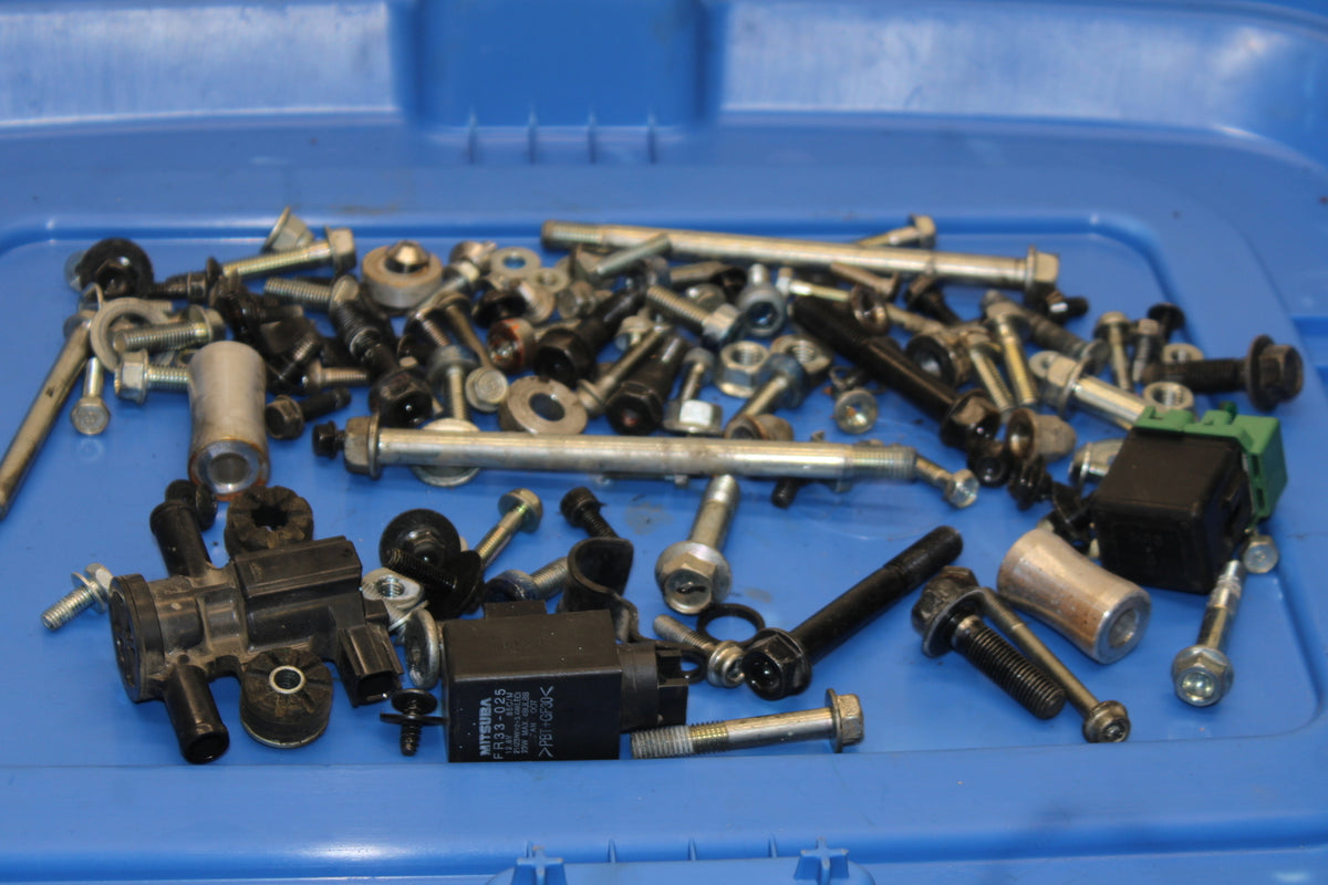 13-15 HONDA CBR500R ENGINE MOUNTING BOLTS HARDWARE MOTOR SCREWS BB704
