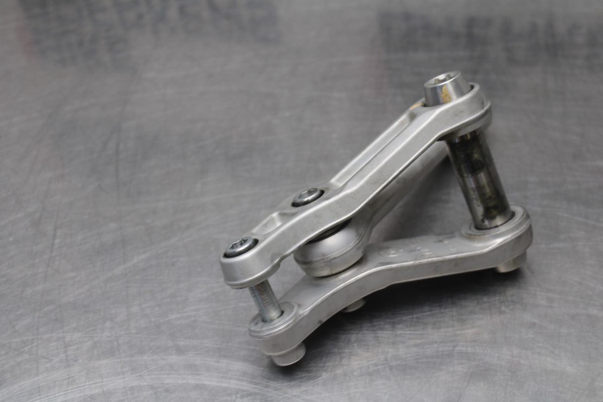 16 DUCATI 959 PANIGALE REAR DOGBONE SHOCK LINKAGE LINK BB912