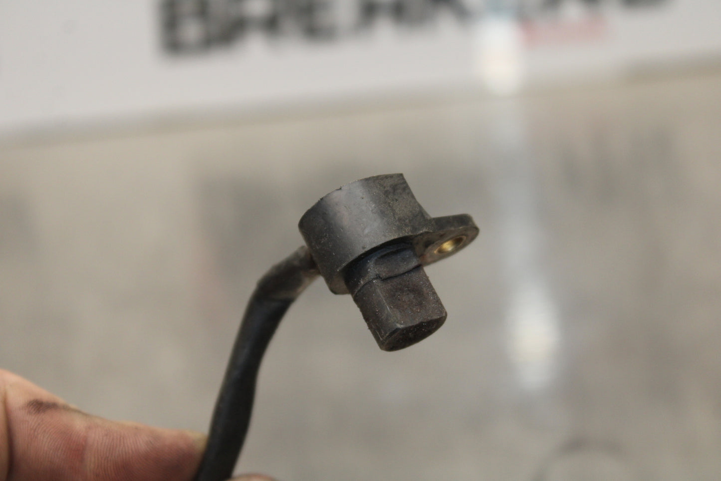 04-05 KAWASAKI NINJA ZX10R SPEED SPEEDOMETER SENSOR BB163