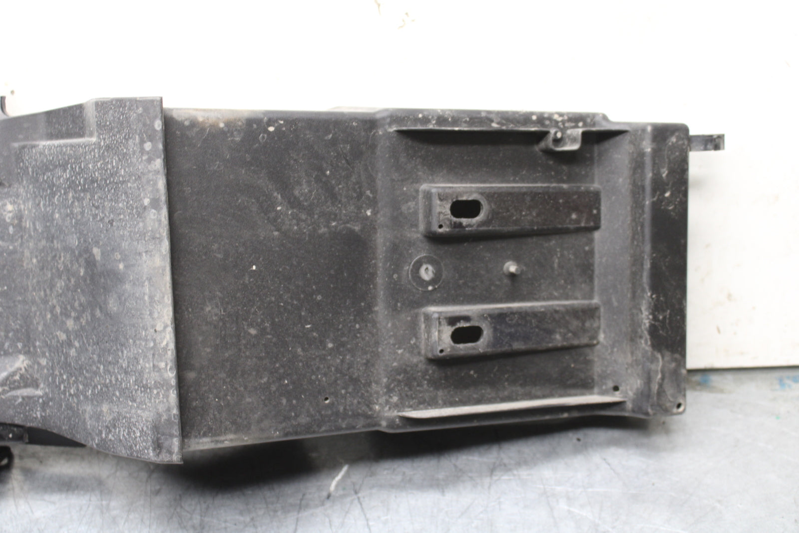 19-22 KAWASAKI Z400 REAR UNDERTAIL & BATTERY TRAY FAIRING COWL FENDER BB708