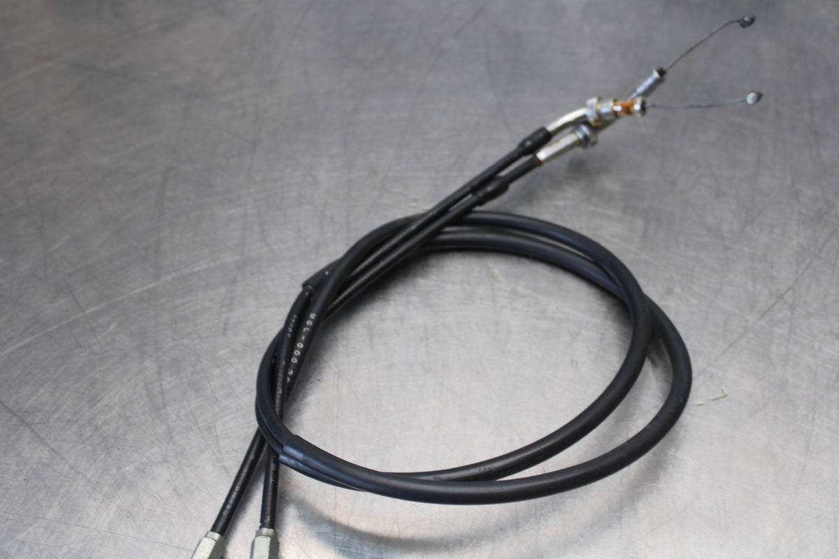 03 HONDA SHADOW SPIRIT 750 VT750DC THROTTLE CABLES LINES BB907