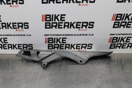 08-10 SUZUKI GSXR 600 REAR BACK DRIVE CHAIN GUARD COVER SHIELD BB765