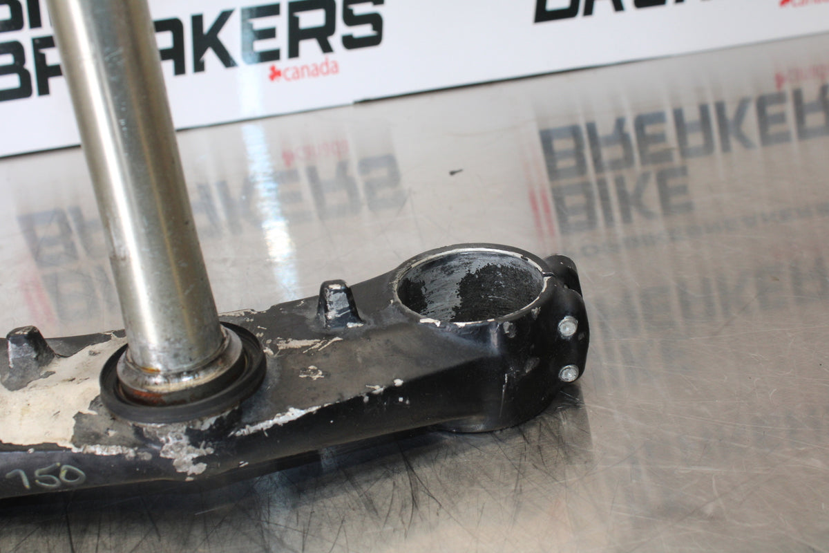 97-02 SUZUKI GSXR750 FRONT FORKS CLAMP LOWER TRIPLE TREE STEM BB145