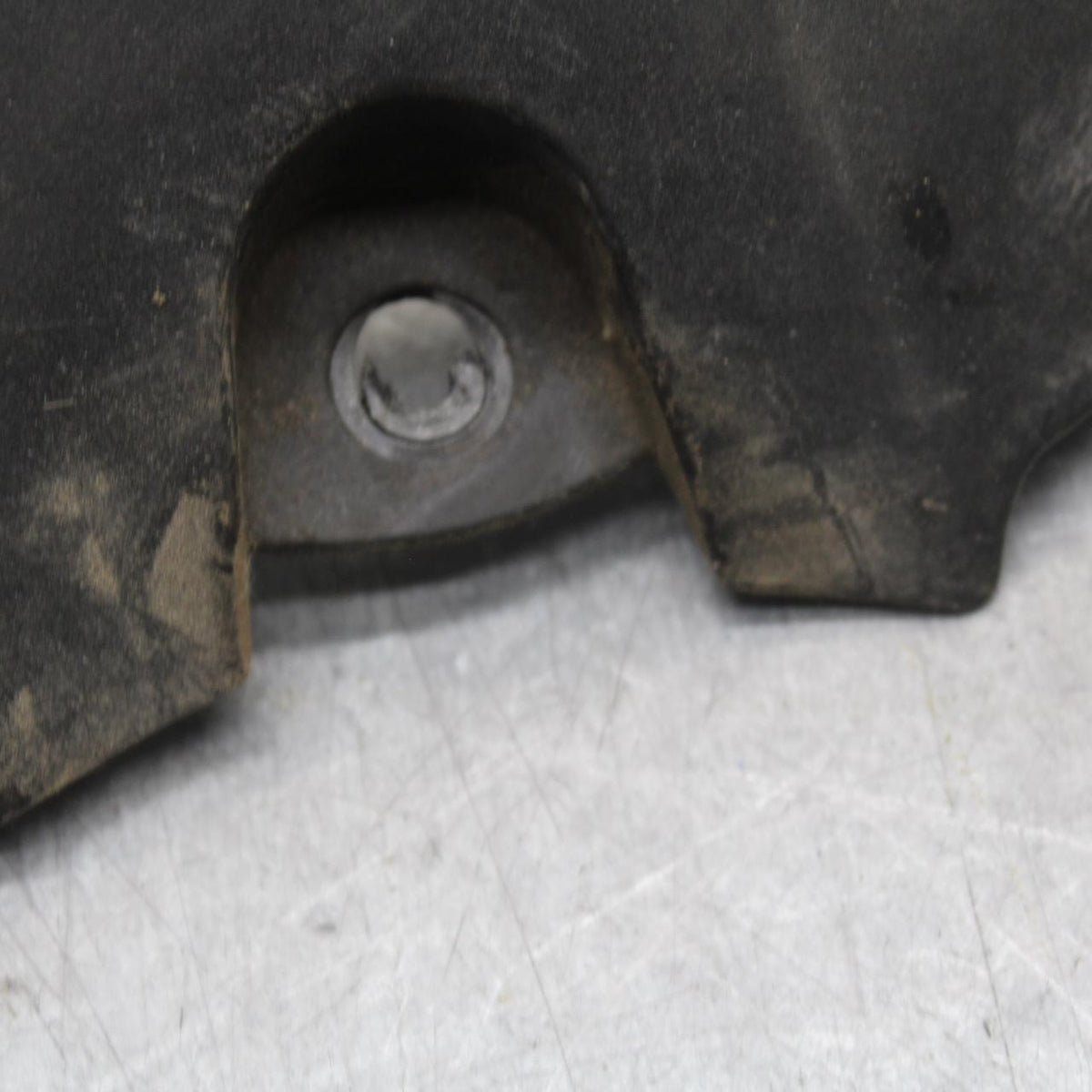 06-07 SUZUKI GSXR750 REAR BACK WHEEL TIRE HUGGER FENDER 63112-01H00 BB645