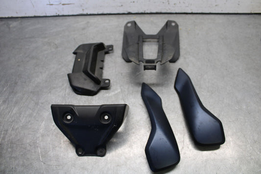 21-24 YAMAHA MT-07 MISCELLANEOUS PANELS COVERS TRIM  COWLS BB662