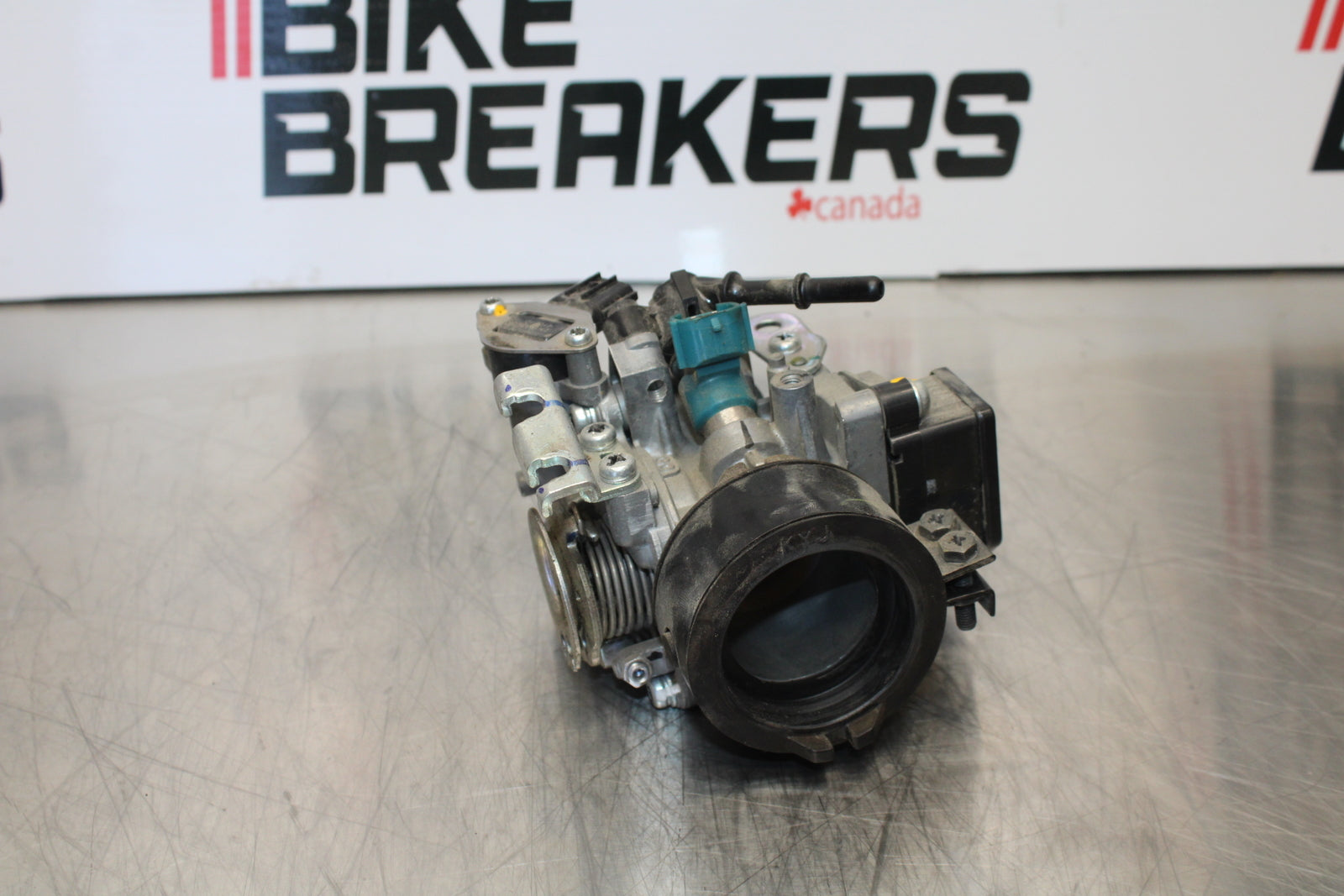 15-16 HONDA CB300F MAIN FUEL INJECTORS / THROTTLE BODIES BB150