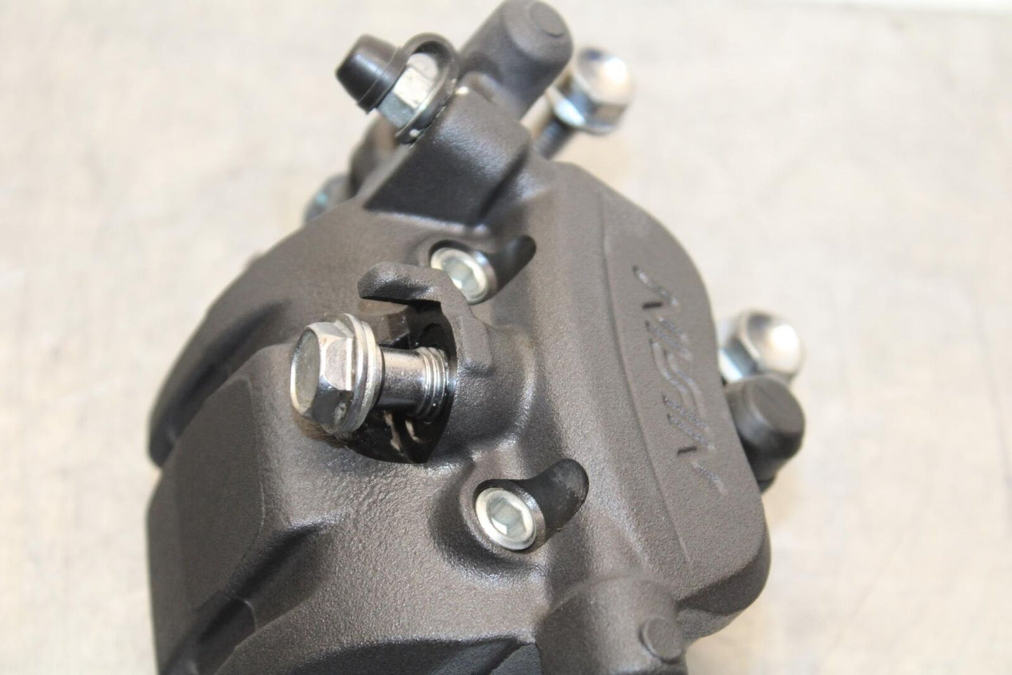 20 KAWASAKI Z400 ER400 ABS FRONT BRAKE CALIPER BB586