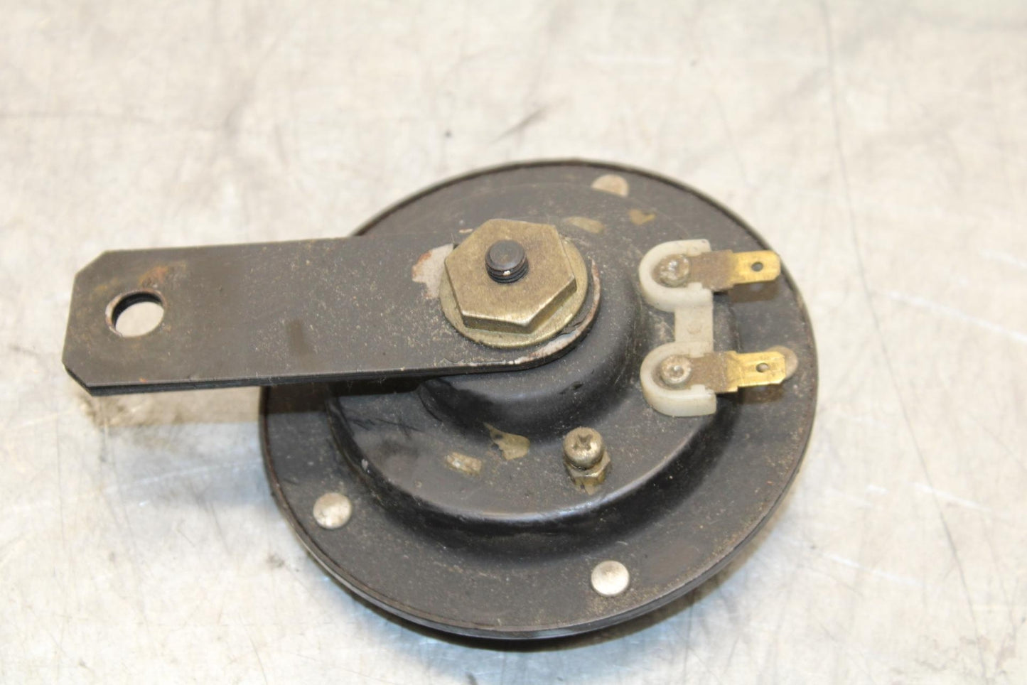1977 Yamaha XS750 HORN SIGNAL 1J7-83371-22-00 BB554