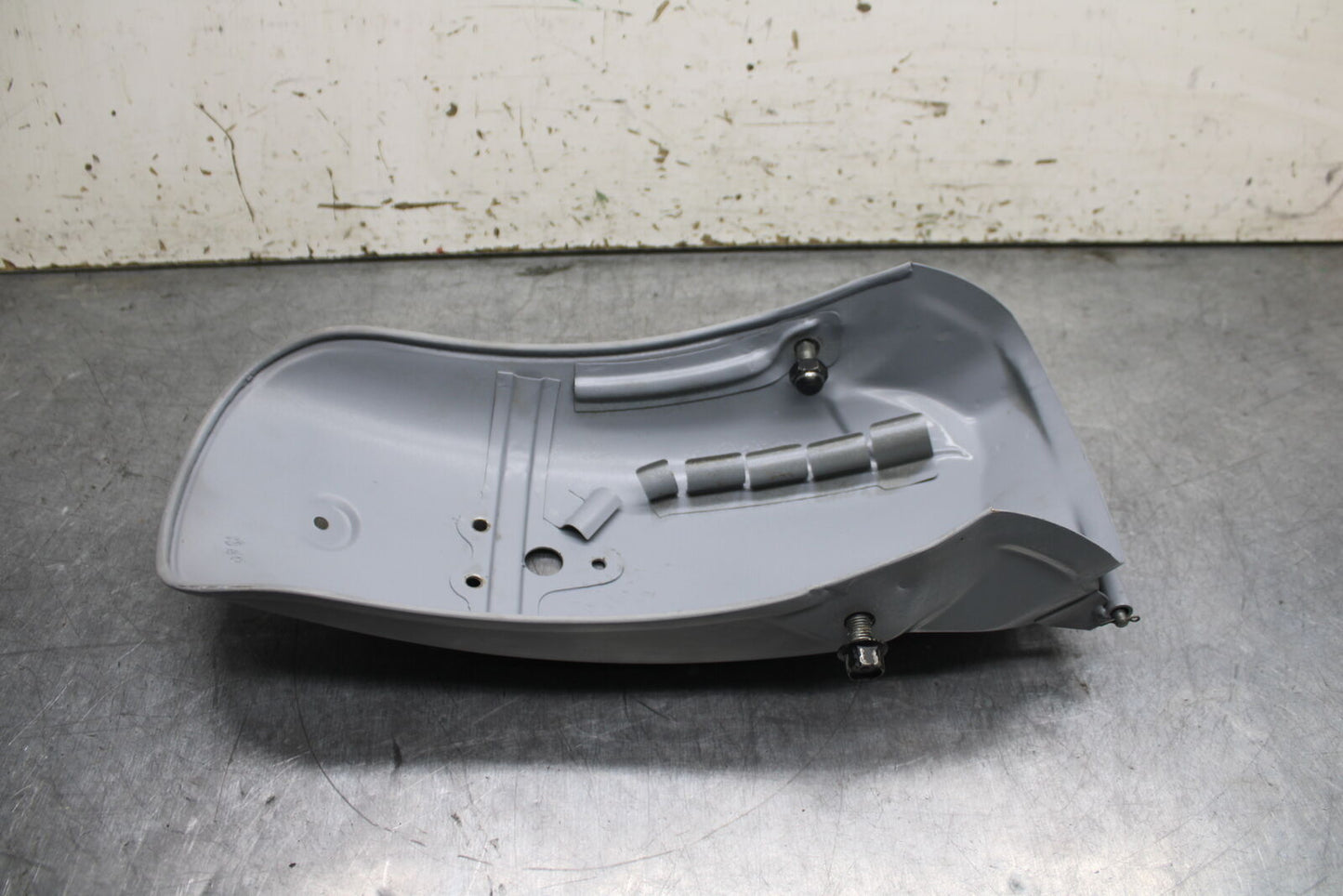 78-81 YAMAHA XS1100 REAR BACK FENDER MUD GUARD BB107