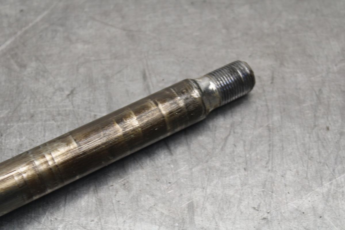 05-06 YAMAHA ROYAL STAR FRONT WHEEL RIM AXLE PIVOT BOLT BB697